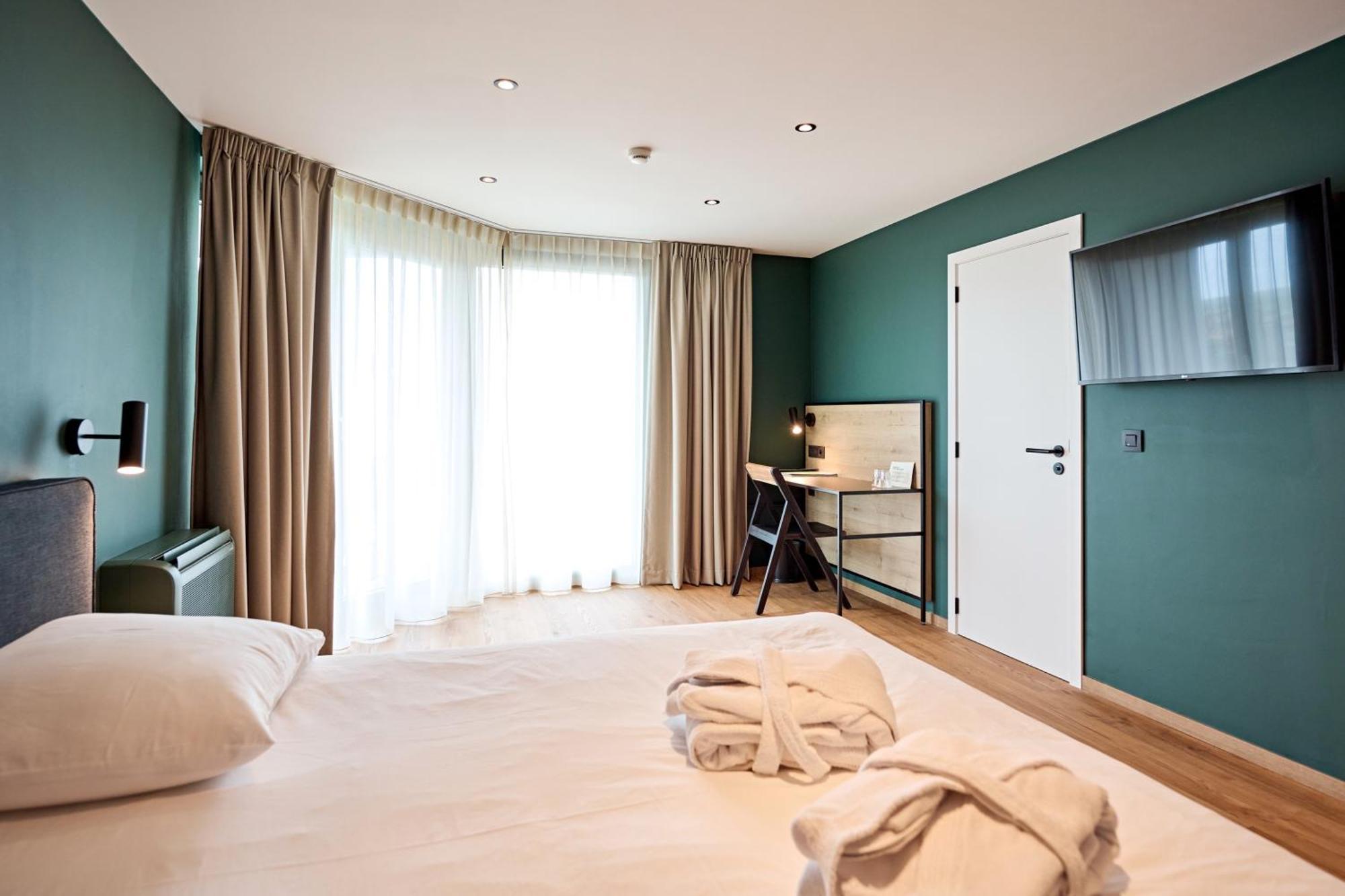 Hotel La Malle Poste Рошфор Экстерьер фото
