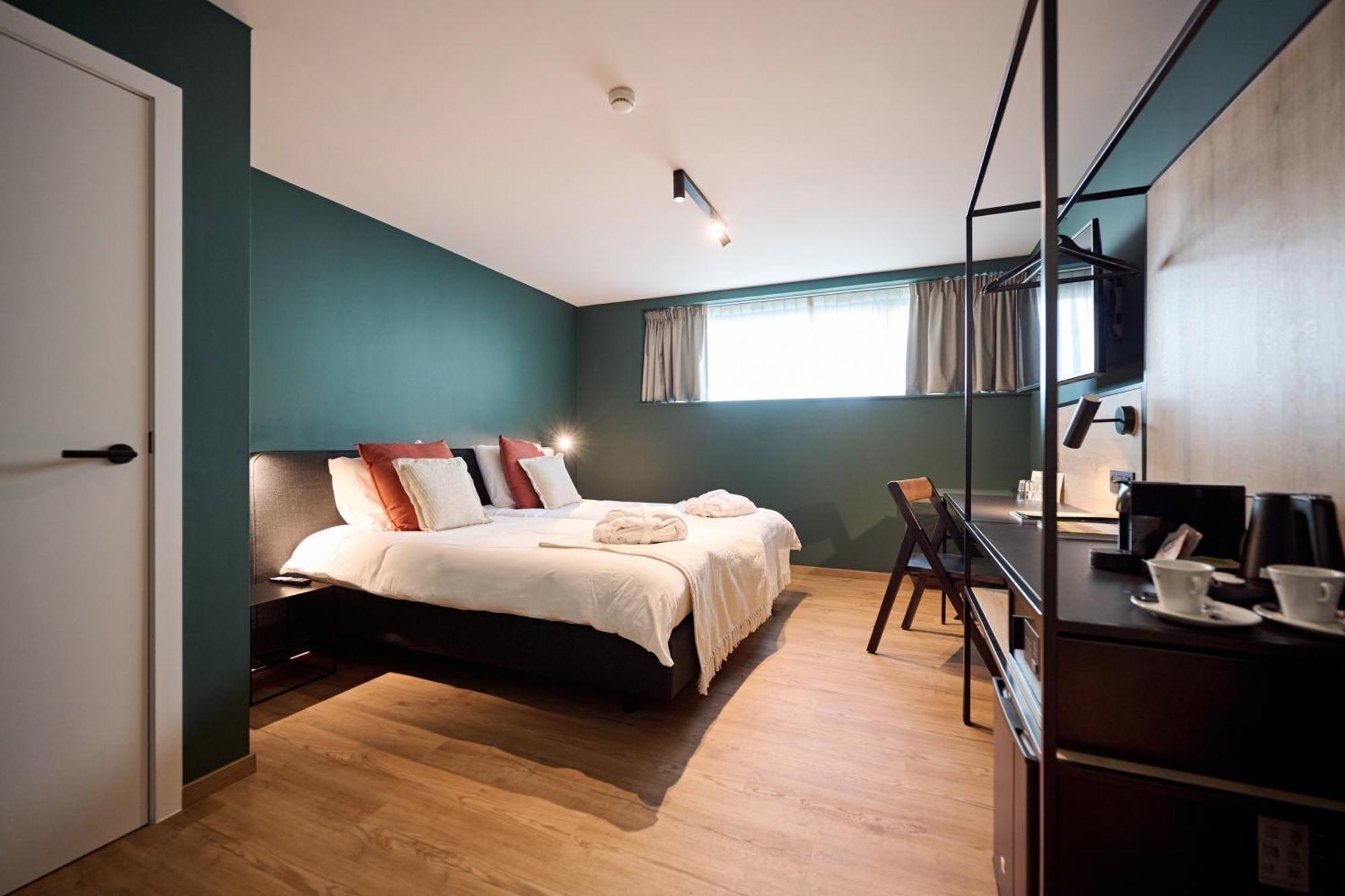 Hotel La Malle Poste Рошфор Экстерьер фото